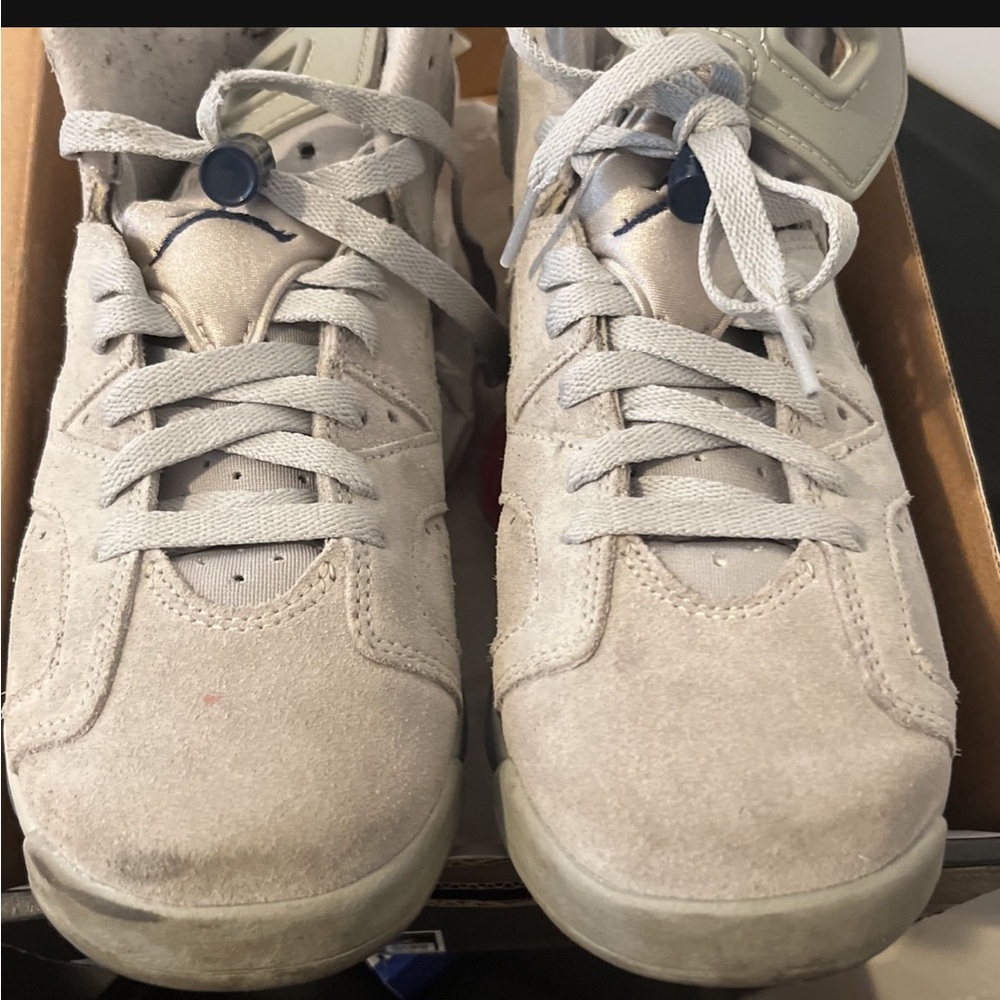 Jordan’s size 6Y